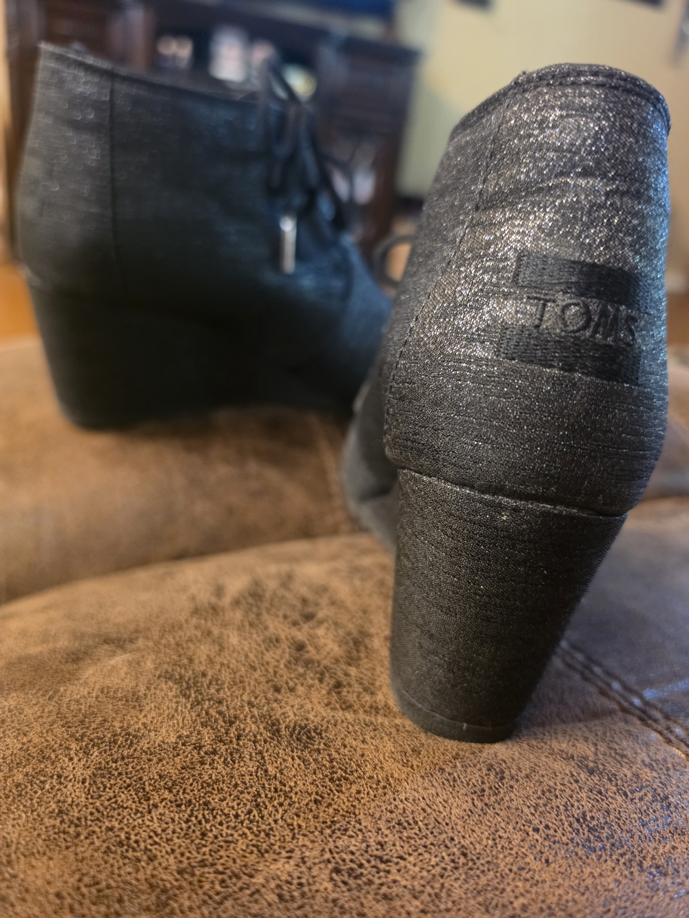 Black Metallic TOMS Sparkle Wedge Booties Women's Size 7